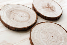 Load image into Gallery viewer, Large Natural Wood Slices
